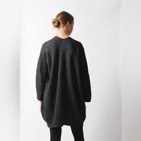 LAUREN MANOOGIAN DARK CHARCOAL WIDE CARDIGAN - Picture 4 of 10